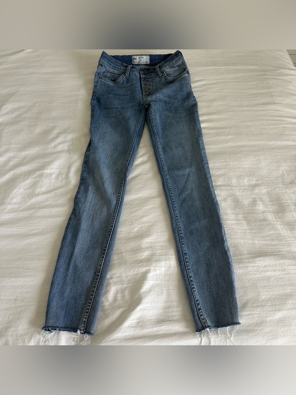 Free People Medium Wash Skinny Jeans Size 25 Raw Hem